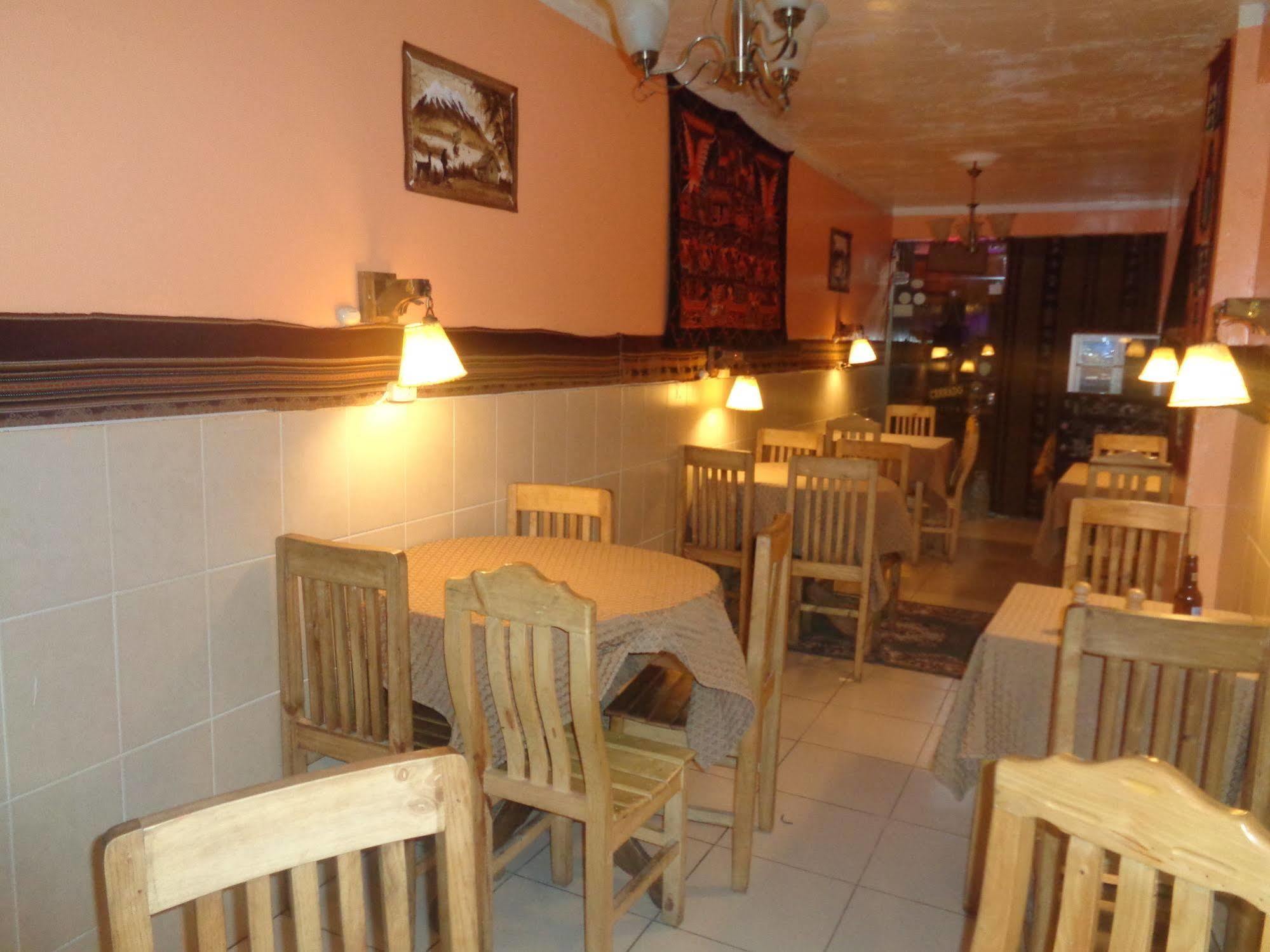 Hostal Oro Blanco 우유니 외부 사진